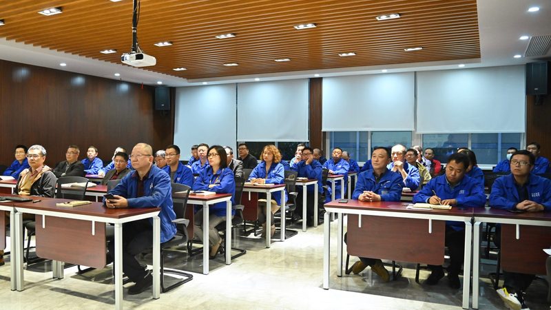 叉车培训，新手入门的“黄金通道”？**