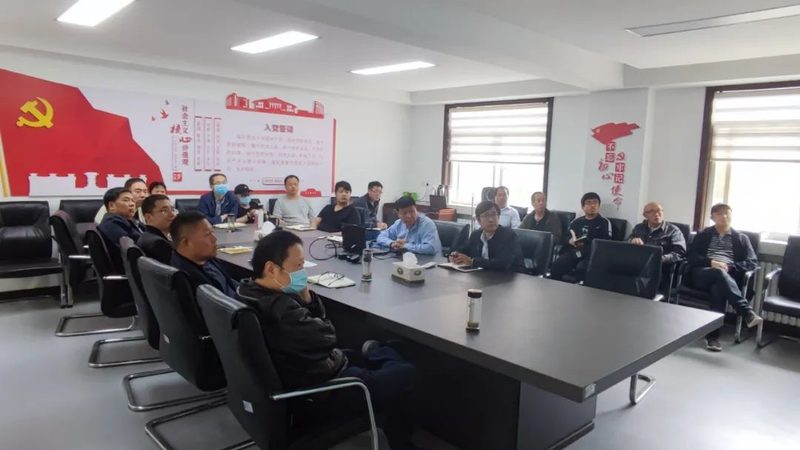 音响系统是企业培训中不可或缺的部分。在定制音响系统时，需要考虑以下参数：